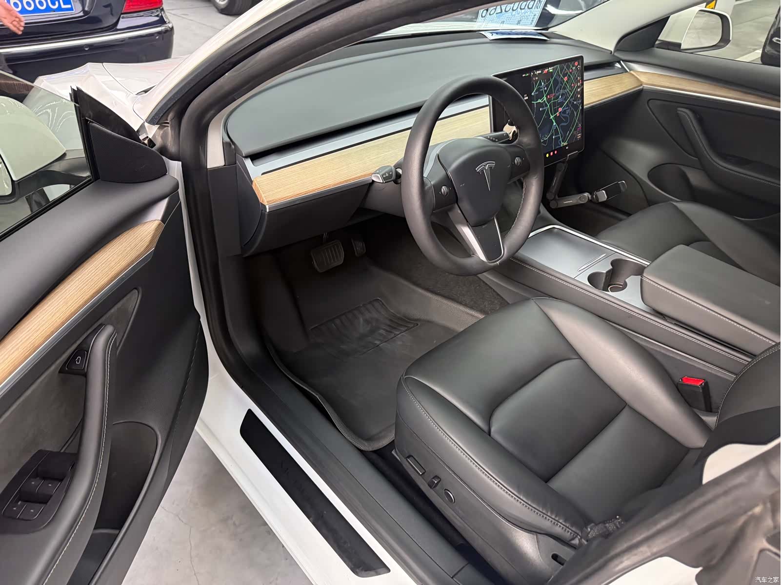 Tesla Model 3, 2021 4