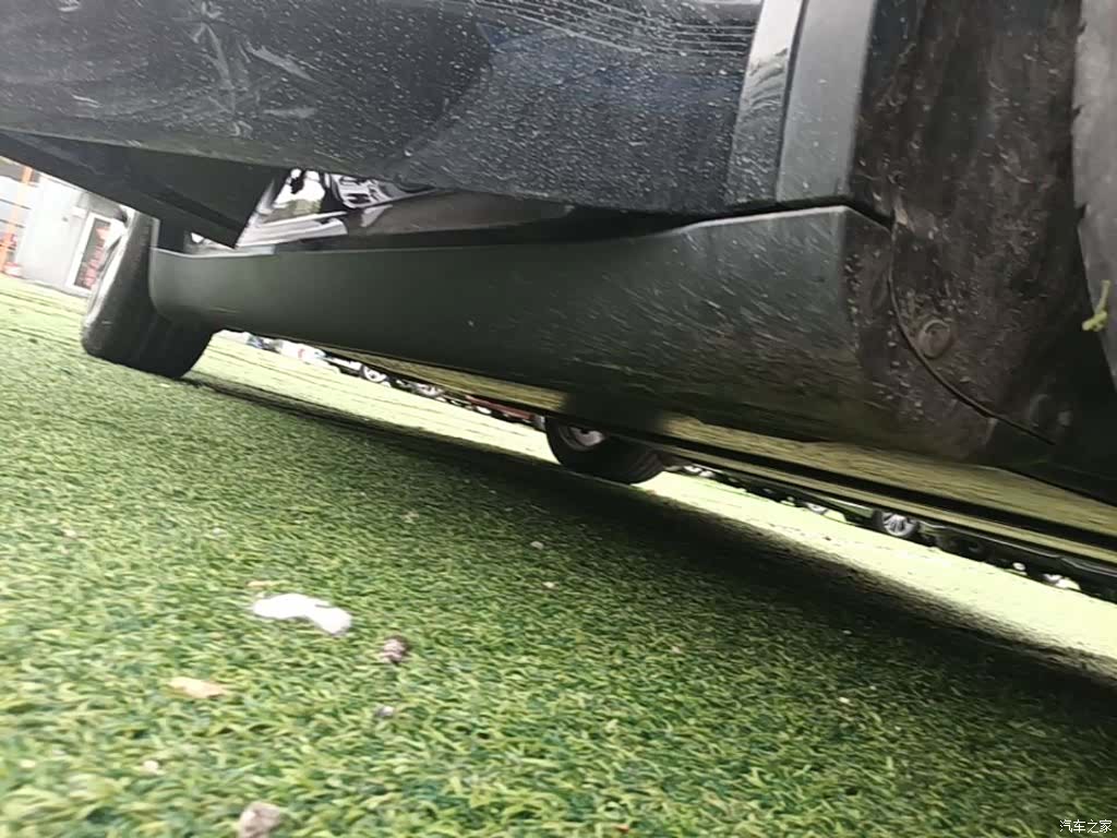 Tesla Model Y, 2023 21