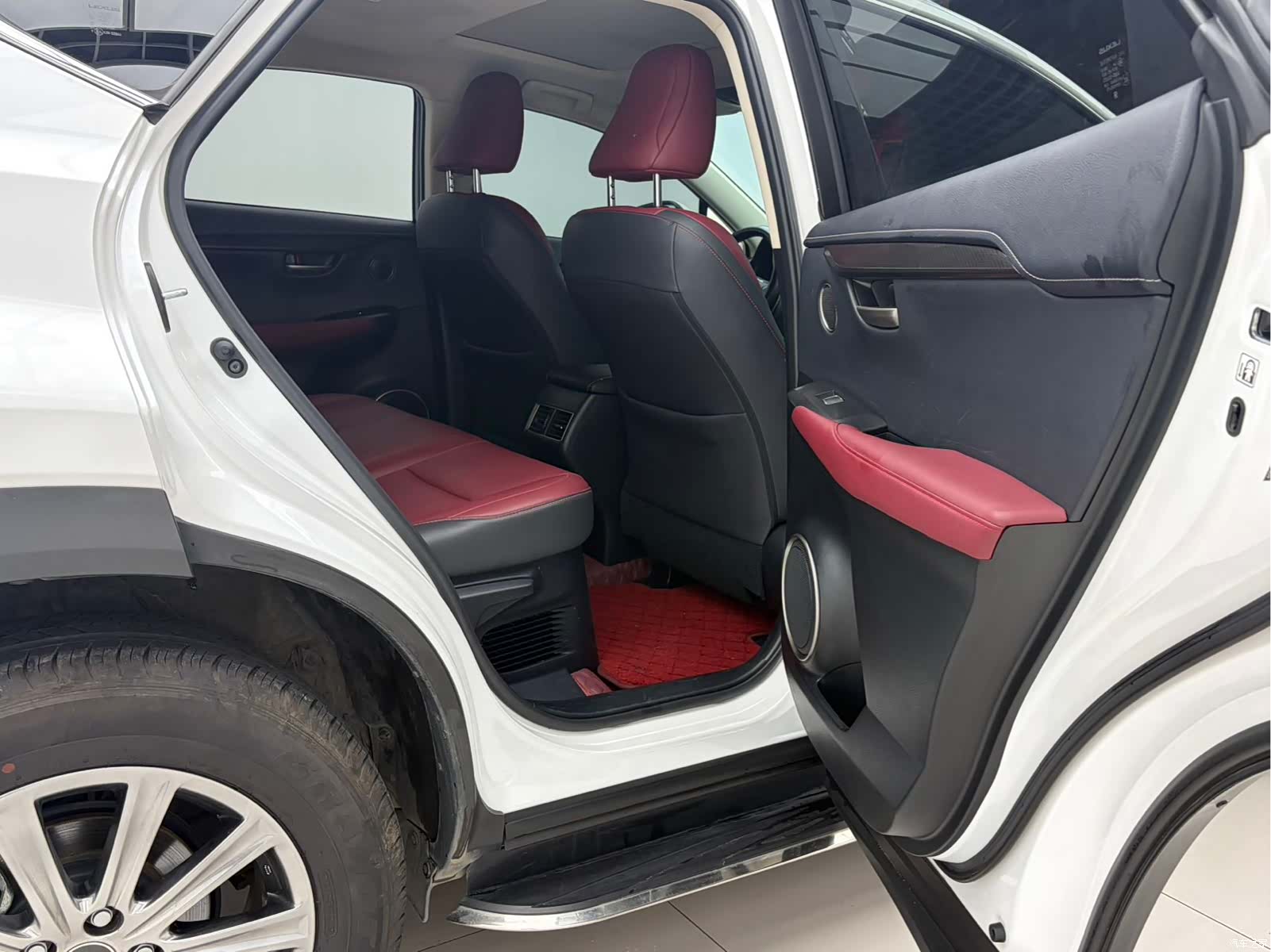 Lexus NX, 2021 все фото