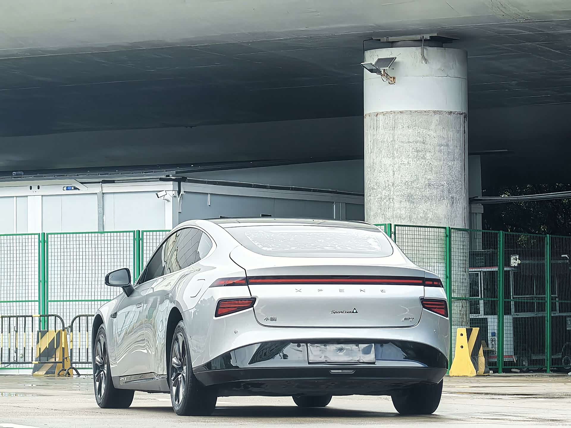 Xpeng P7, 2021 9