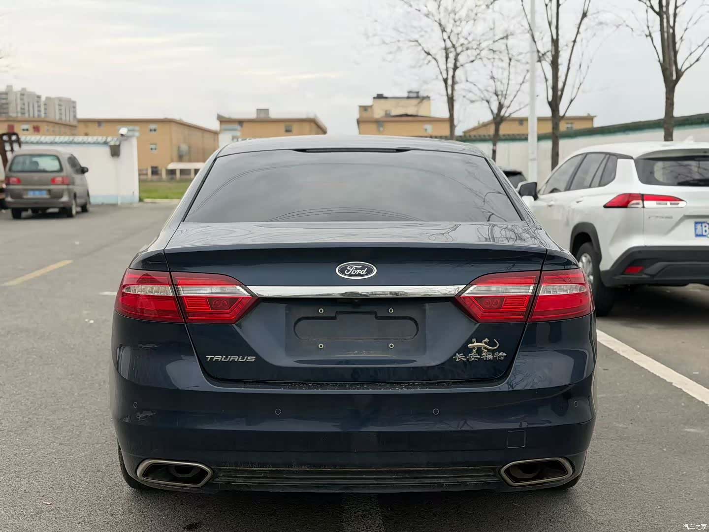 Ford Taurus, 2016 6