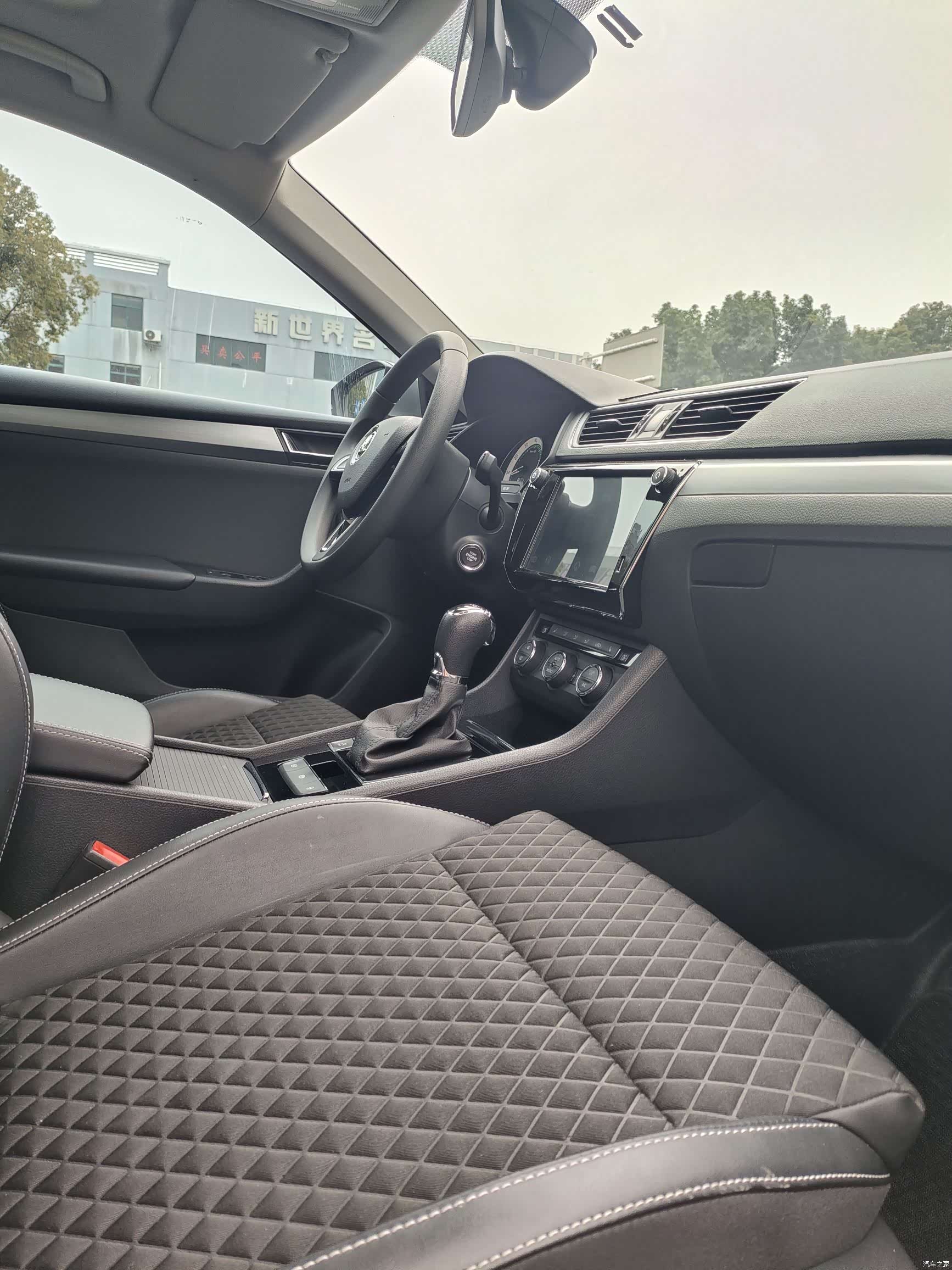 Skoda Superb, 2019 12
