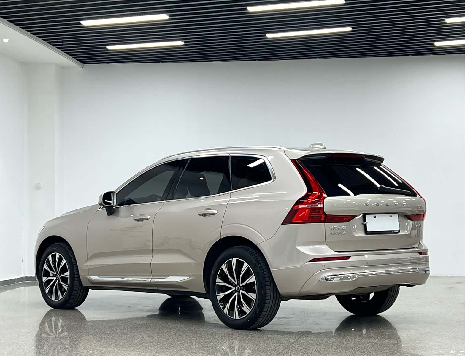 Volvo XC60, 2022 3