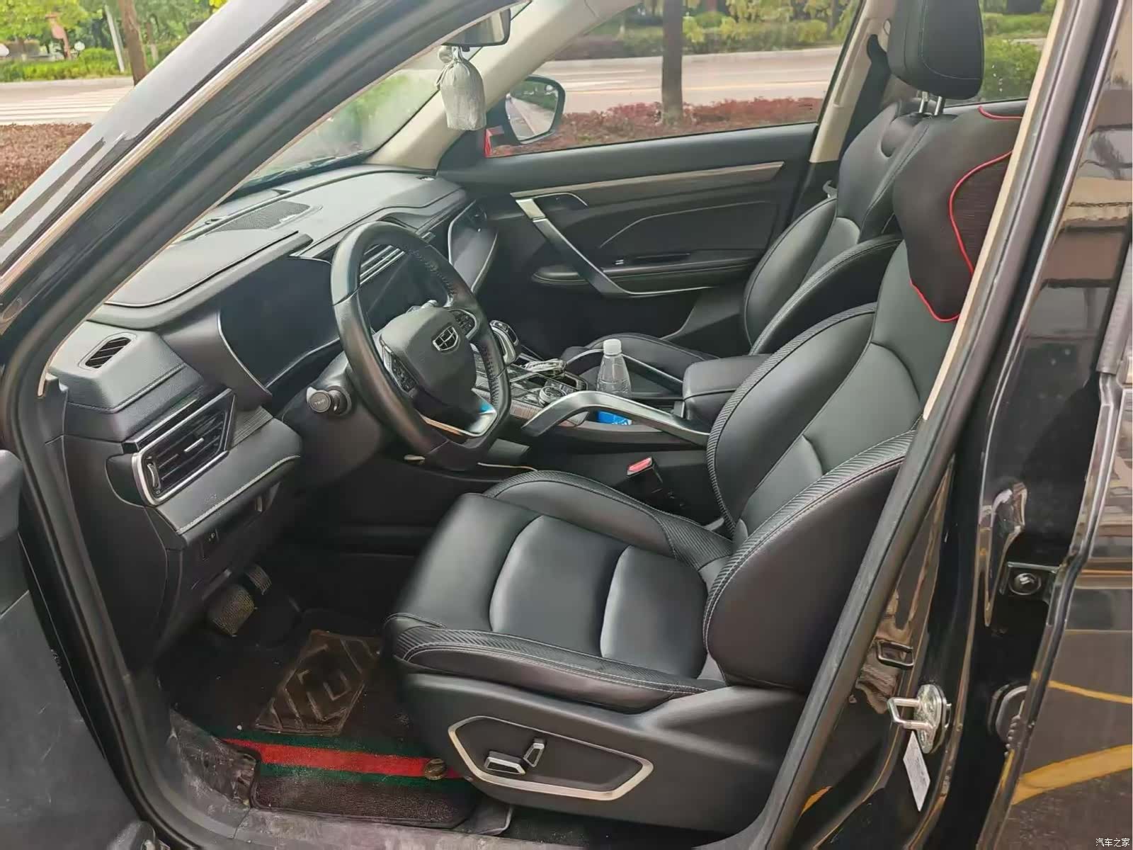 Geely Boyue, 2020 все фото