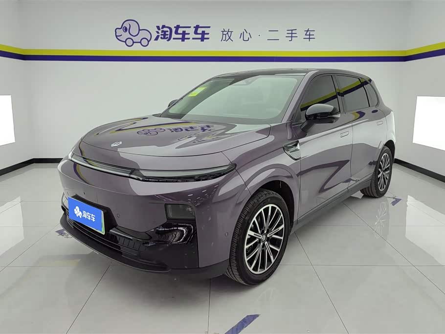 Leapmotor B10