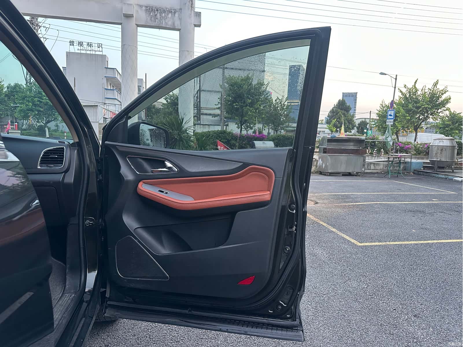 Wuling 560, 2016 17
