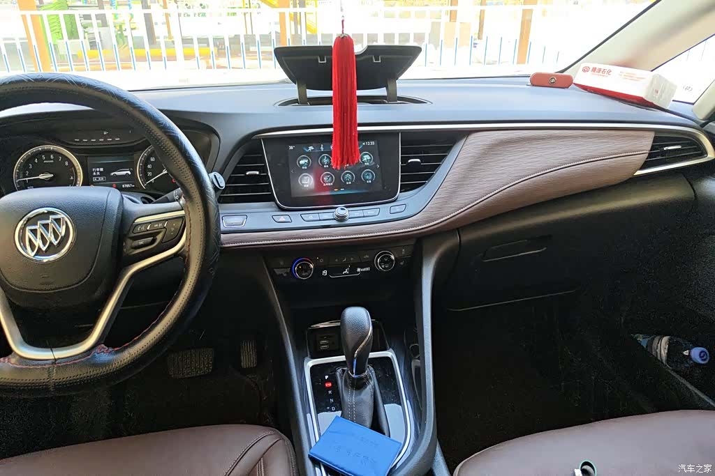 Buick GL6, 2018 13