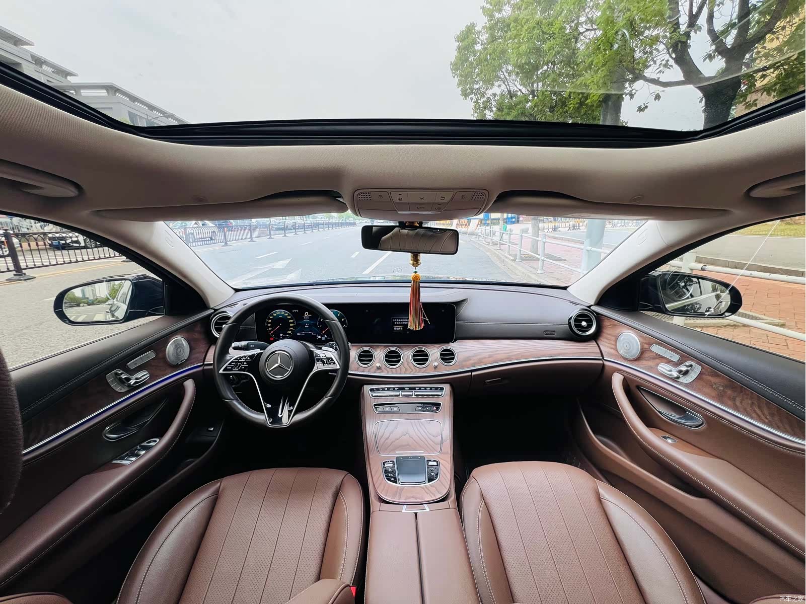 Mercedes-Benz E-Class, 2022 9
