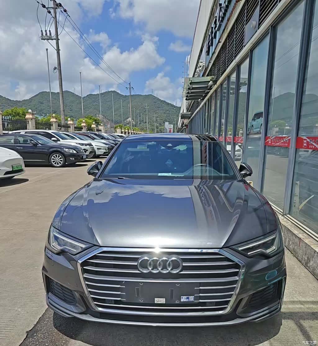 Audi A6L, 2021 1