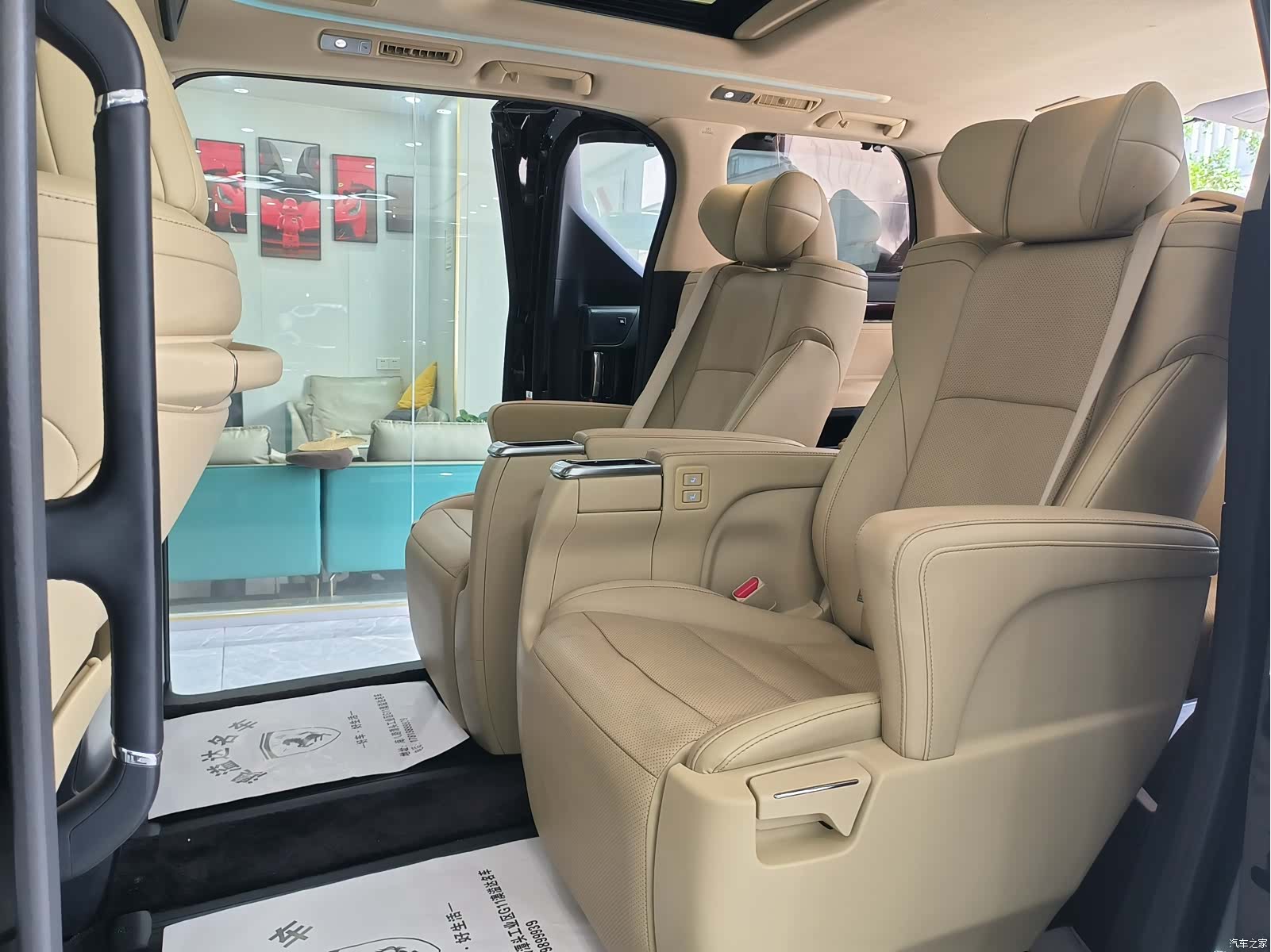 Toyota Alphard, 2018 3