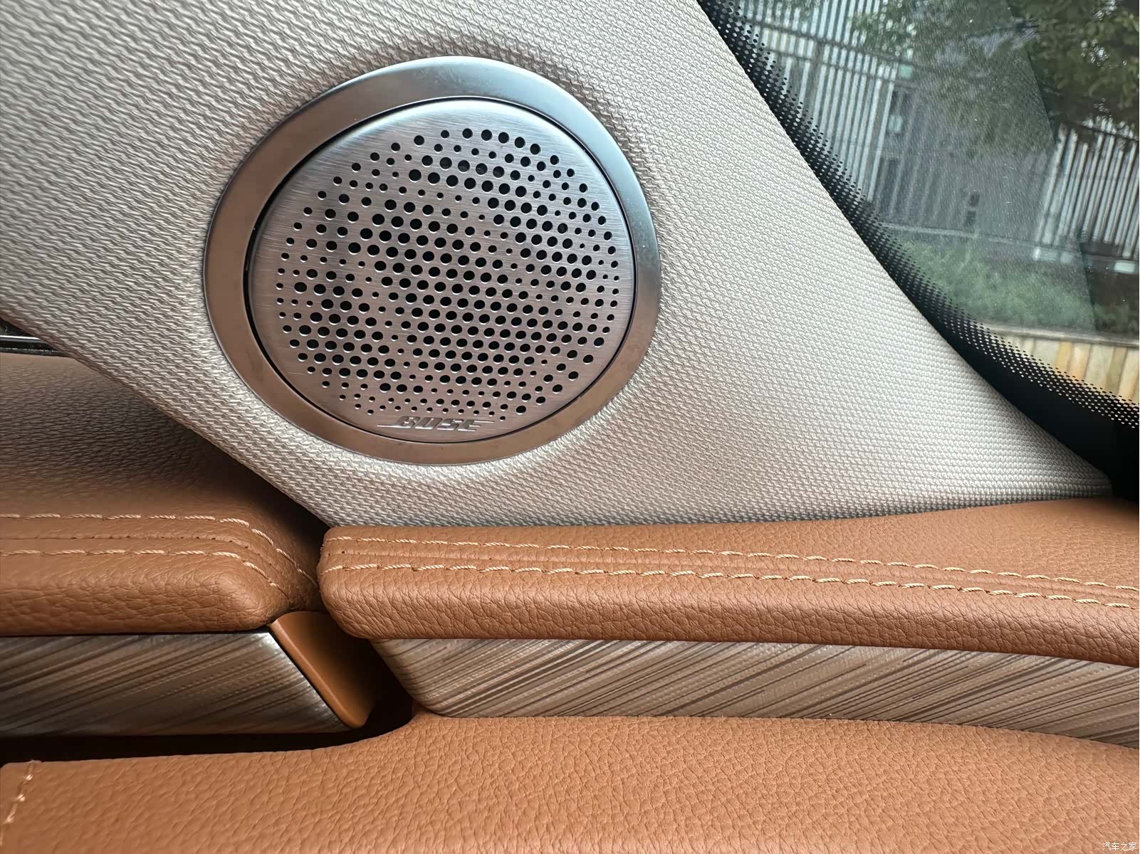 Hongqi H9, 2022 11