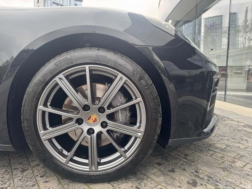 Porsche Panamera, 2024 10