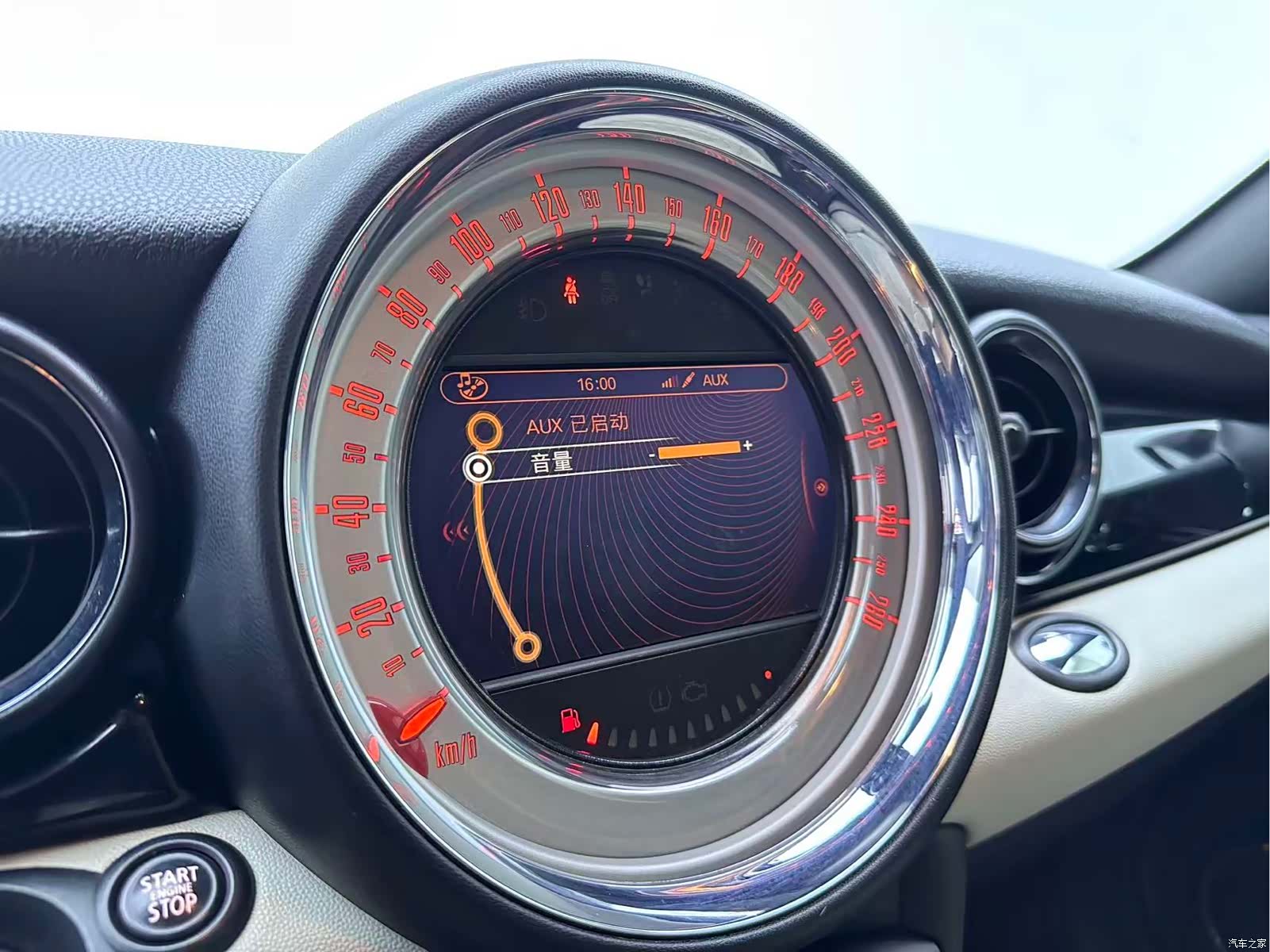 Mini Cooper, 2012 15