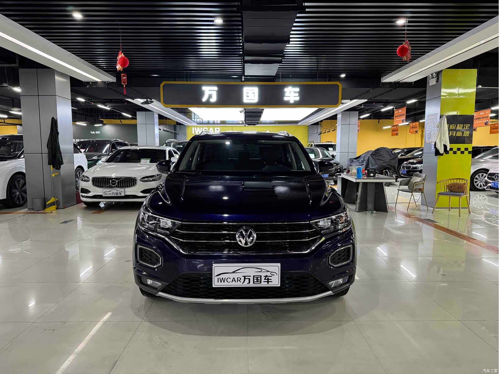Volkswagen T-ROC, 2019 1