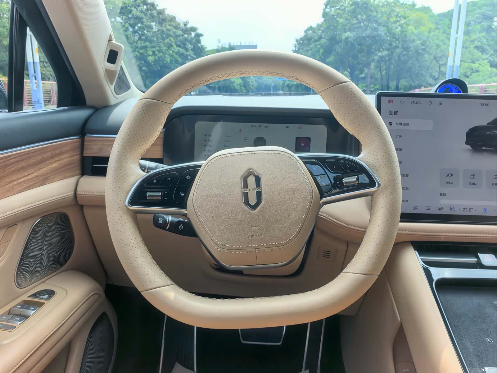 AITO M5, 2024 10
