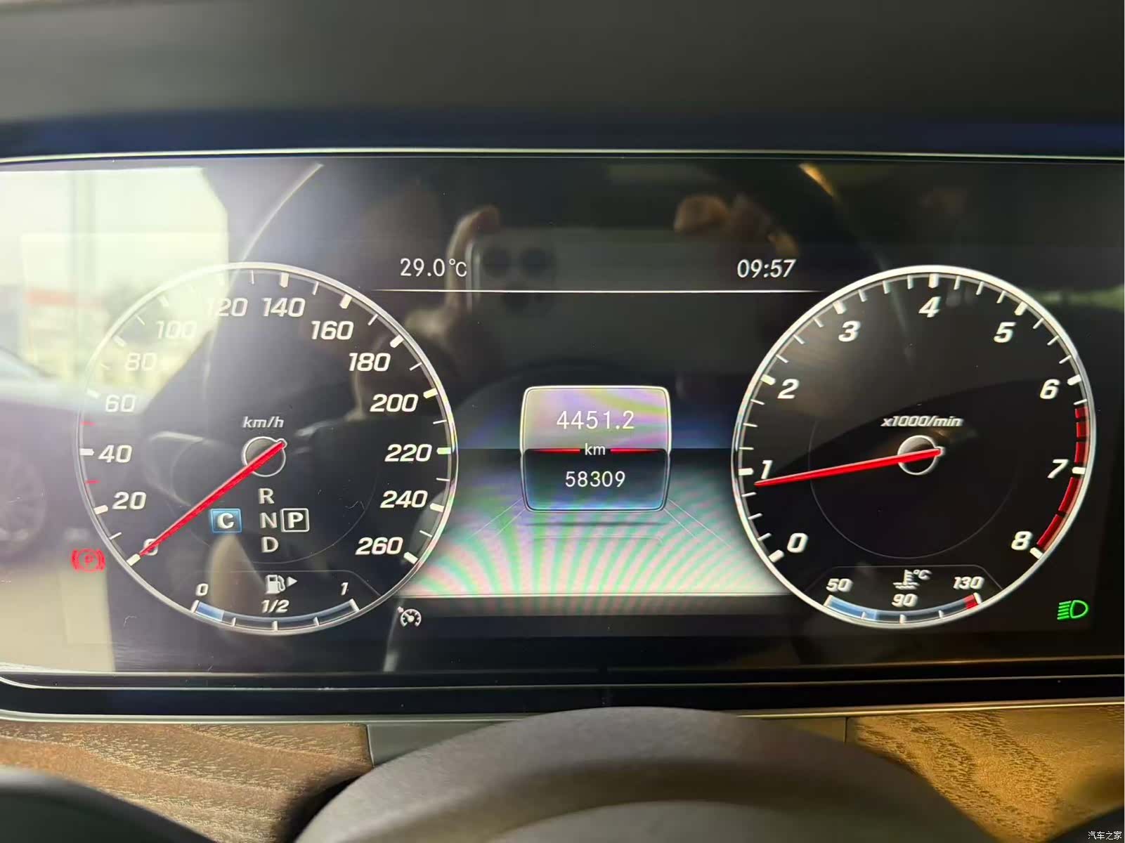 Mercedes-Benz E-Class, 2020 10