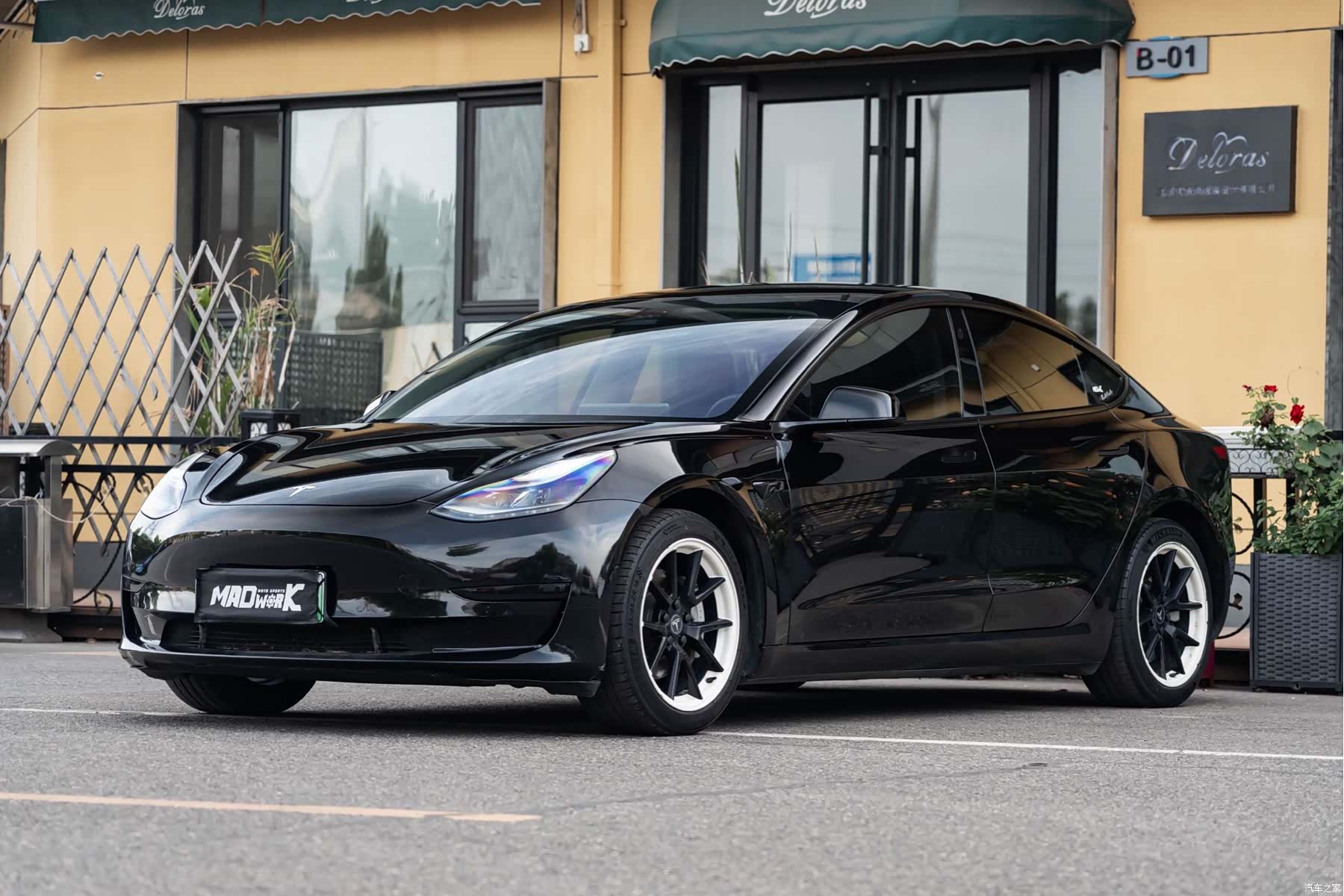 Tesla Model 3, 2021 1