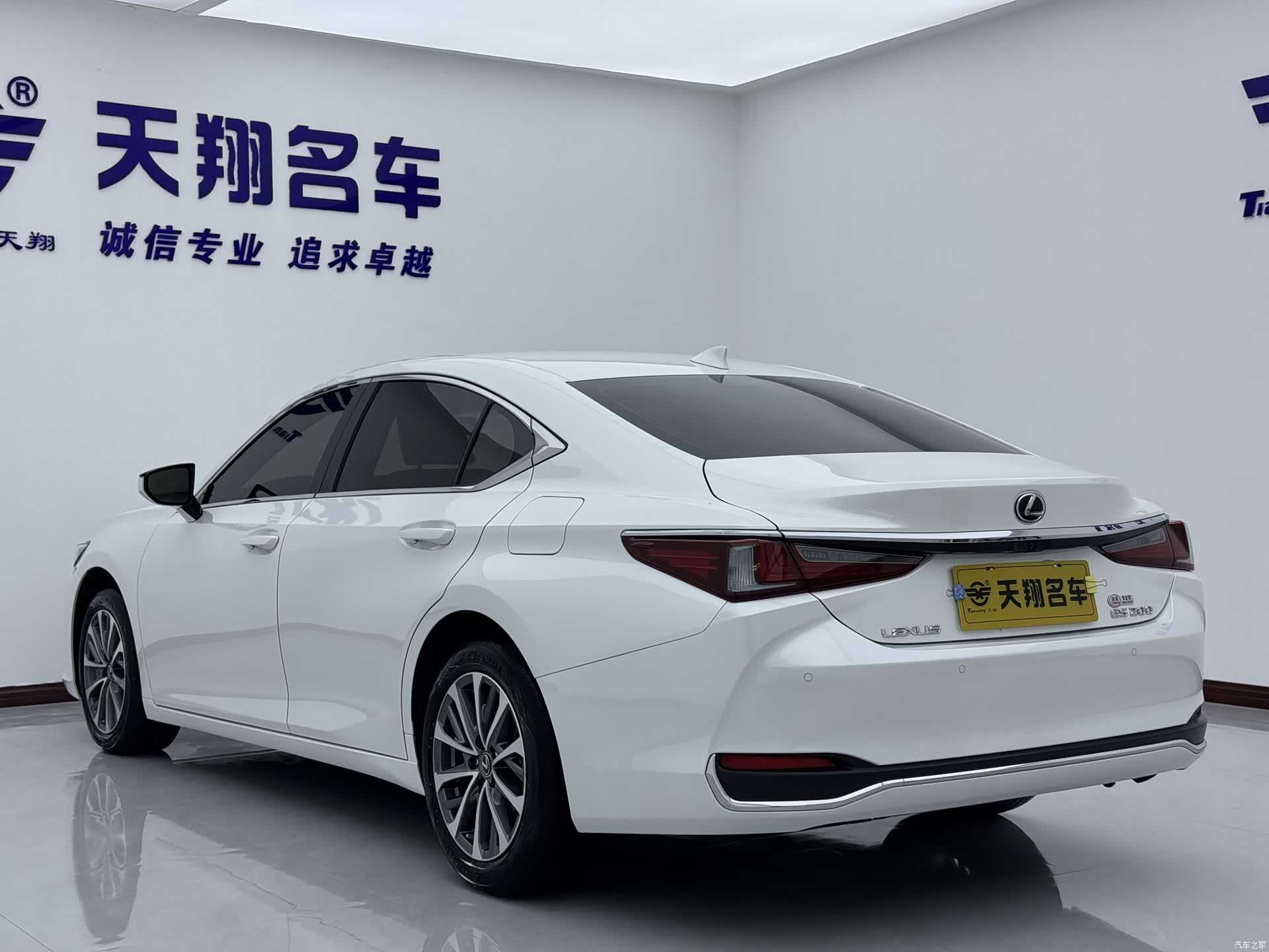 Lexus ES, 2024 19