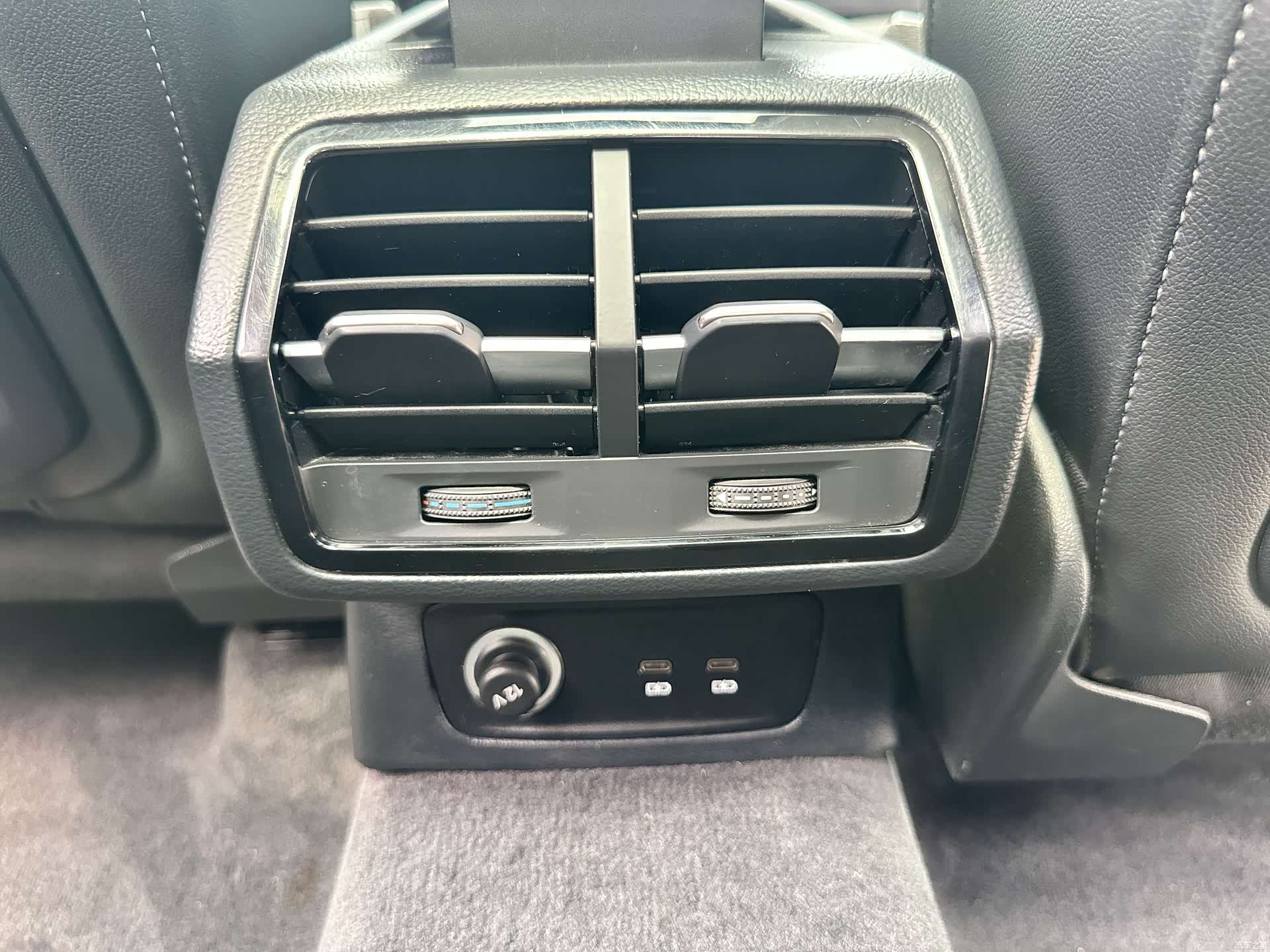 Audi Q3, 2020 10