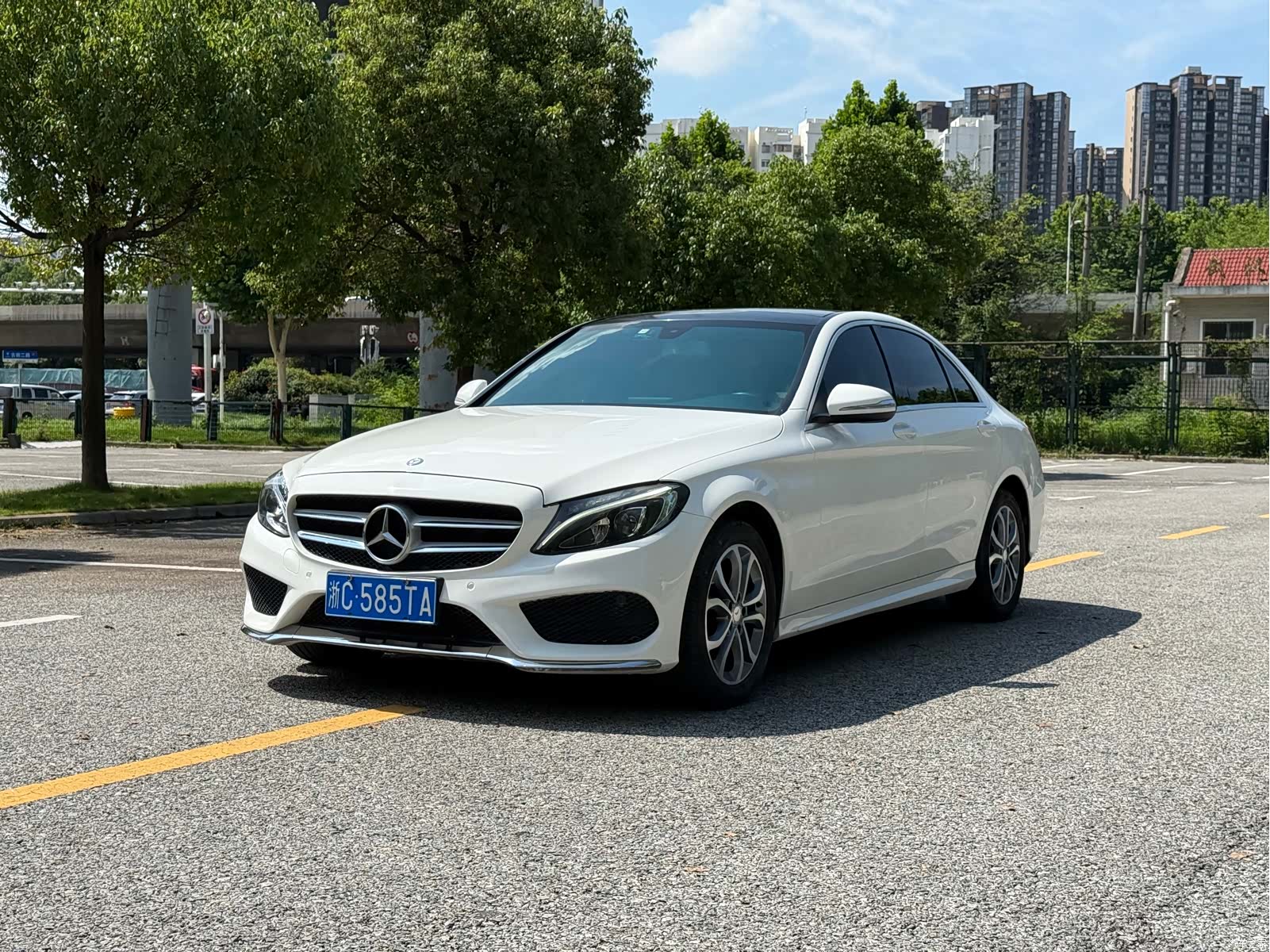 Mercedes-Benz C-Class, 2015 1