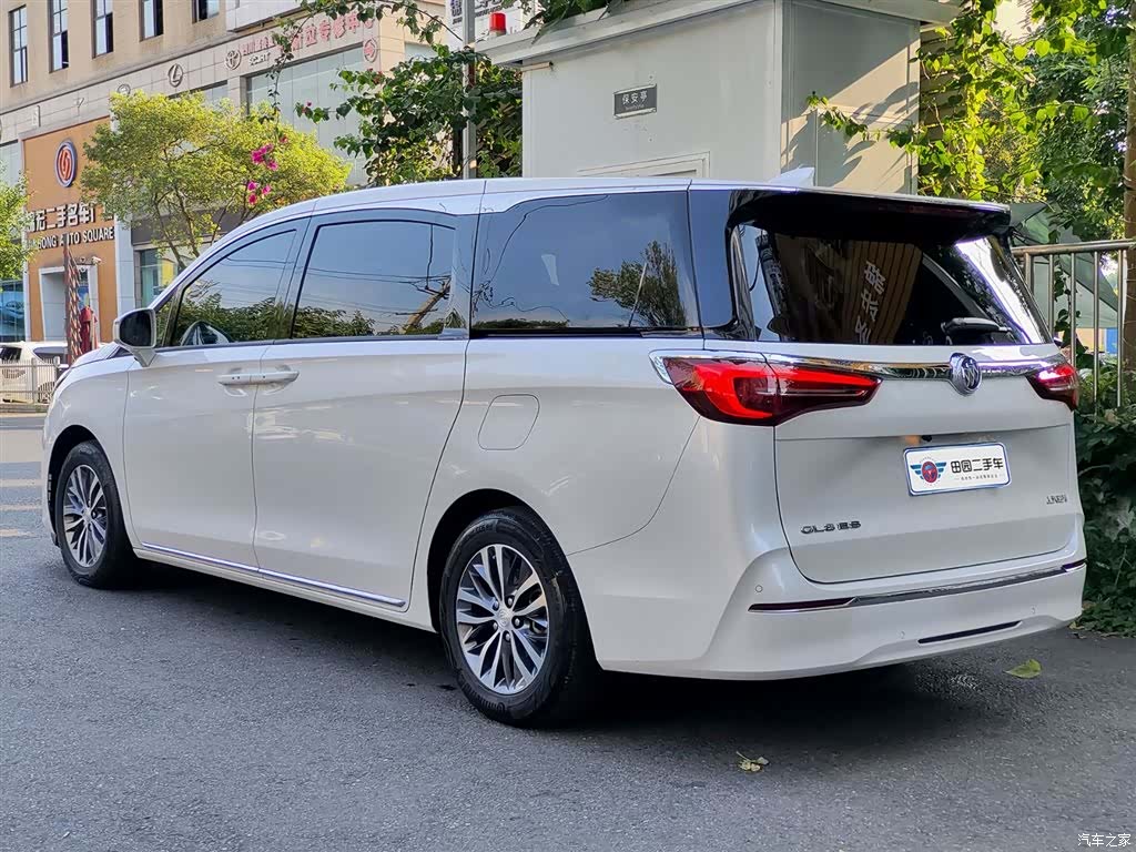Buick GL8, 2023 4