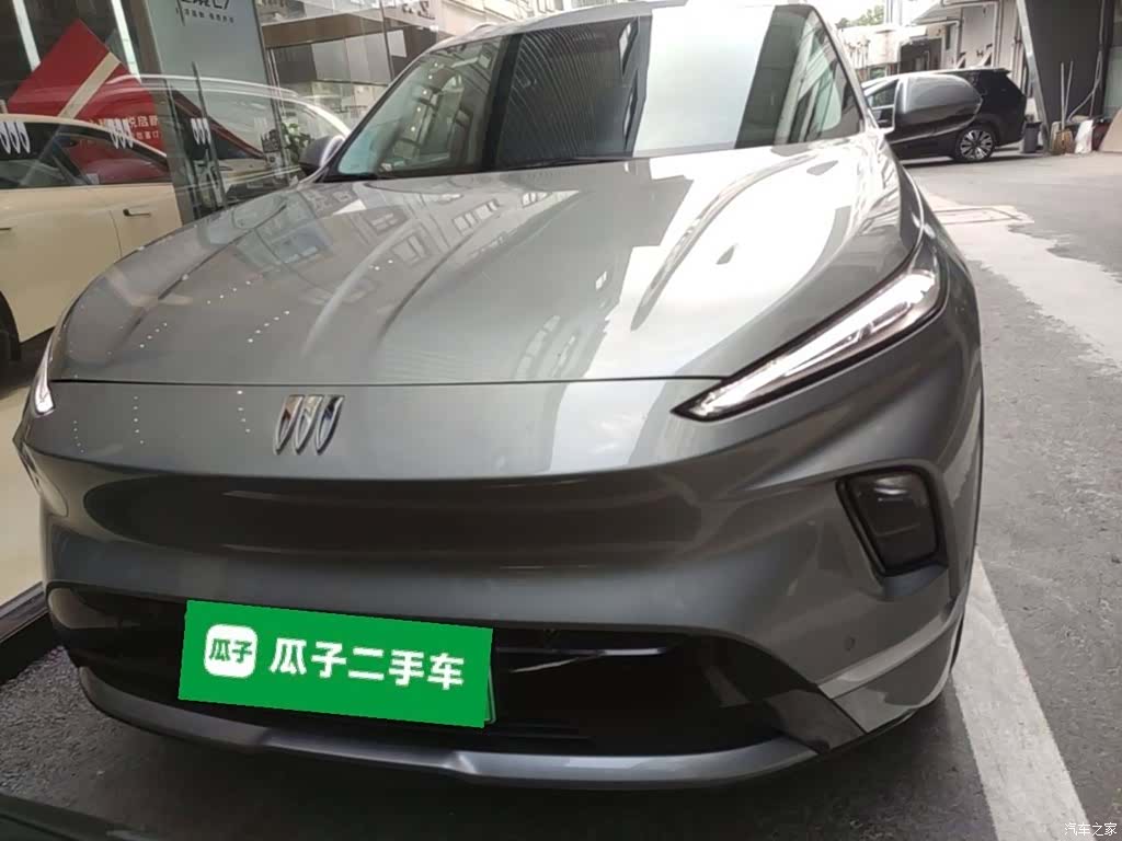 Buick E5, 2025 3