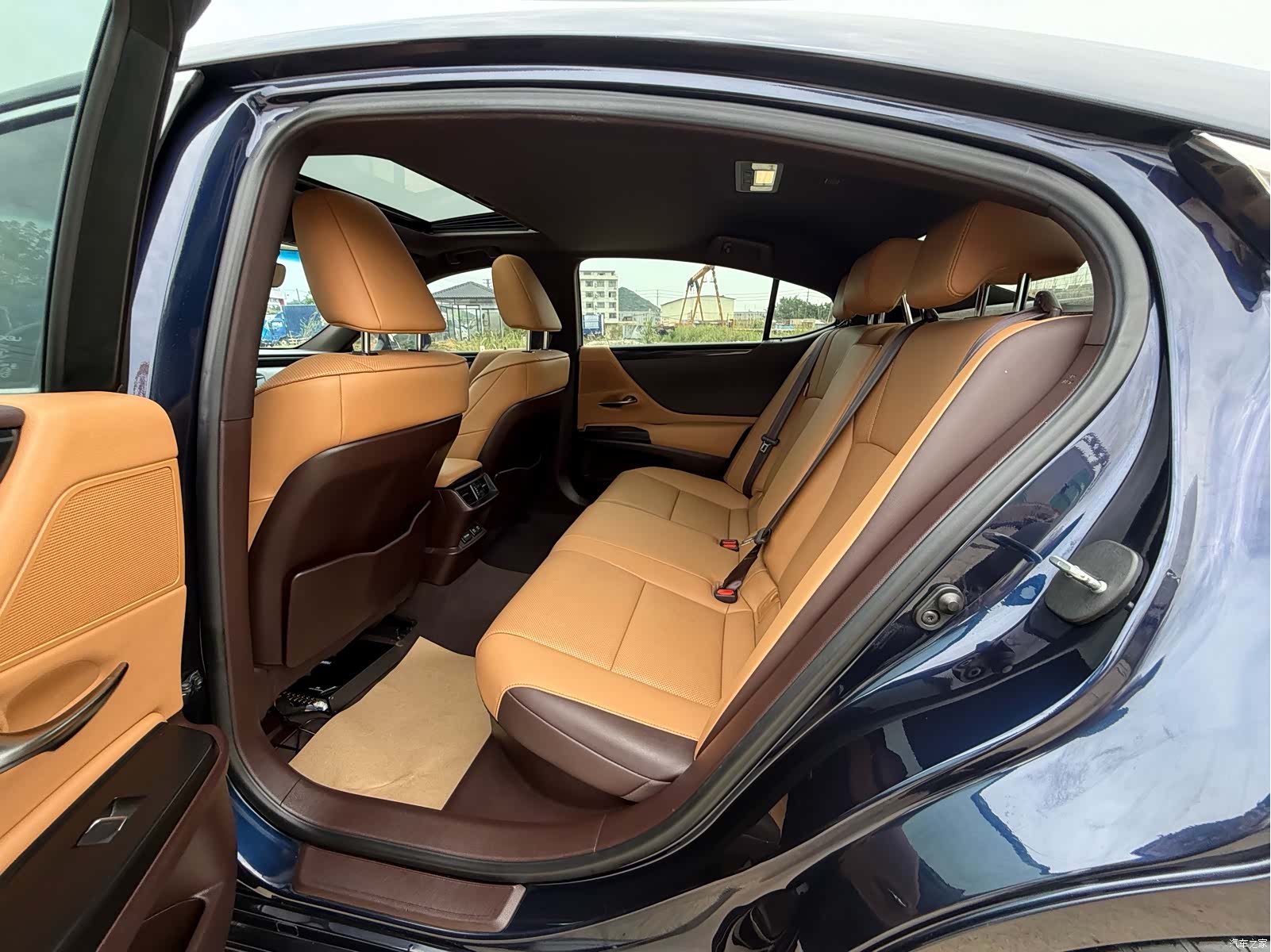 Lexus ES, 2021 6