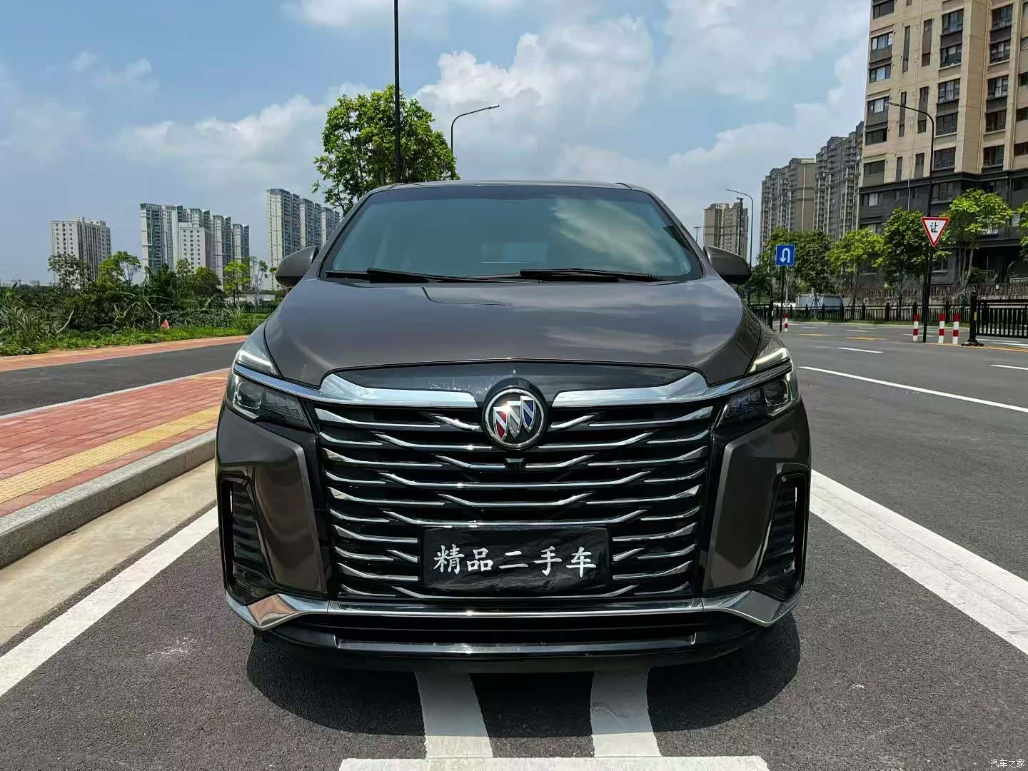 Buick GL8, 2023 2