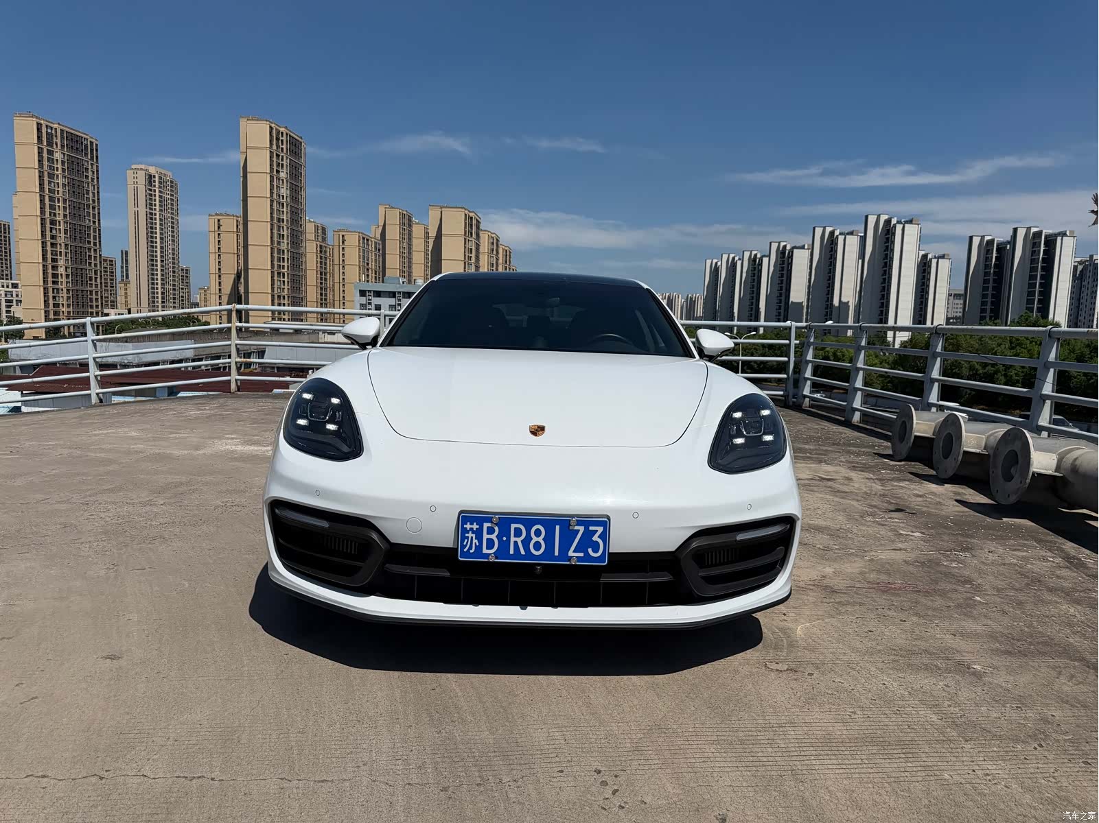 Porsche Panamera, 2023 2