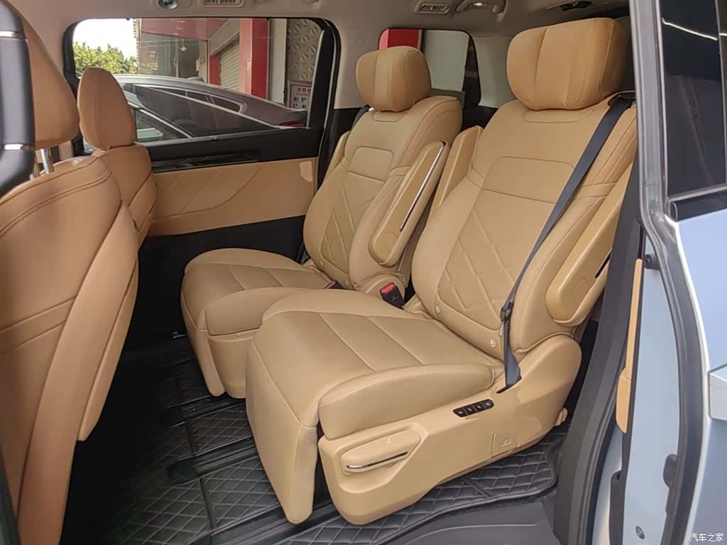 Trumpchi E8, 2024 10