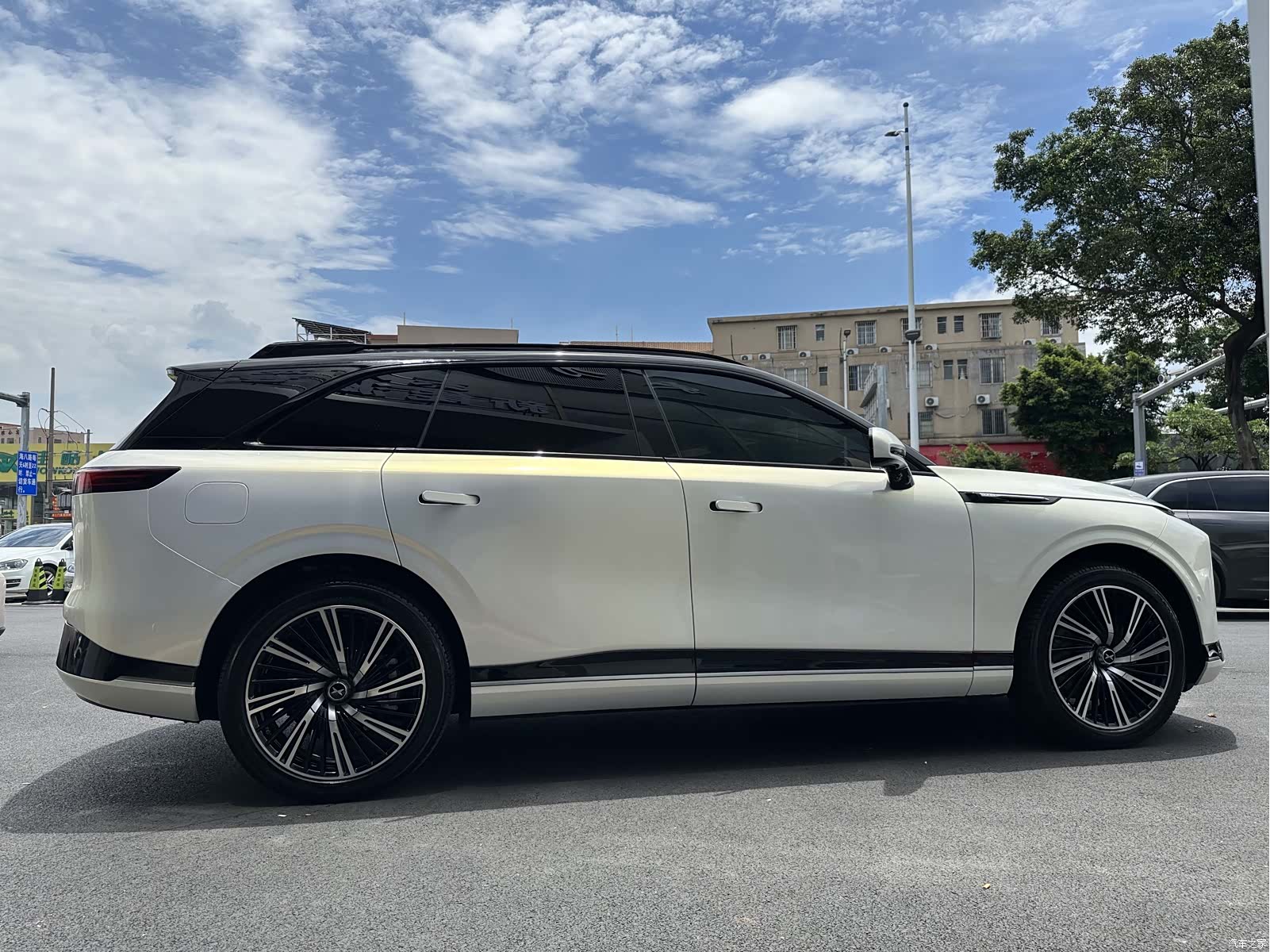 Xpeng G9, 2025 6