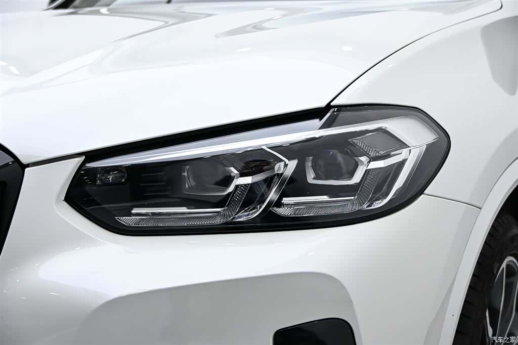 BMW X3, 2024 9