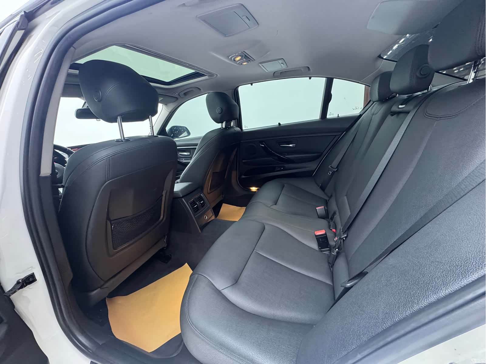 BMW 3 Series, 2018 11