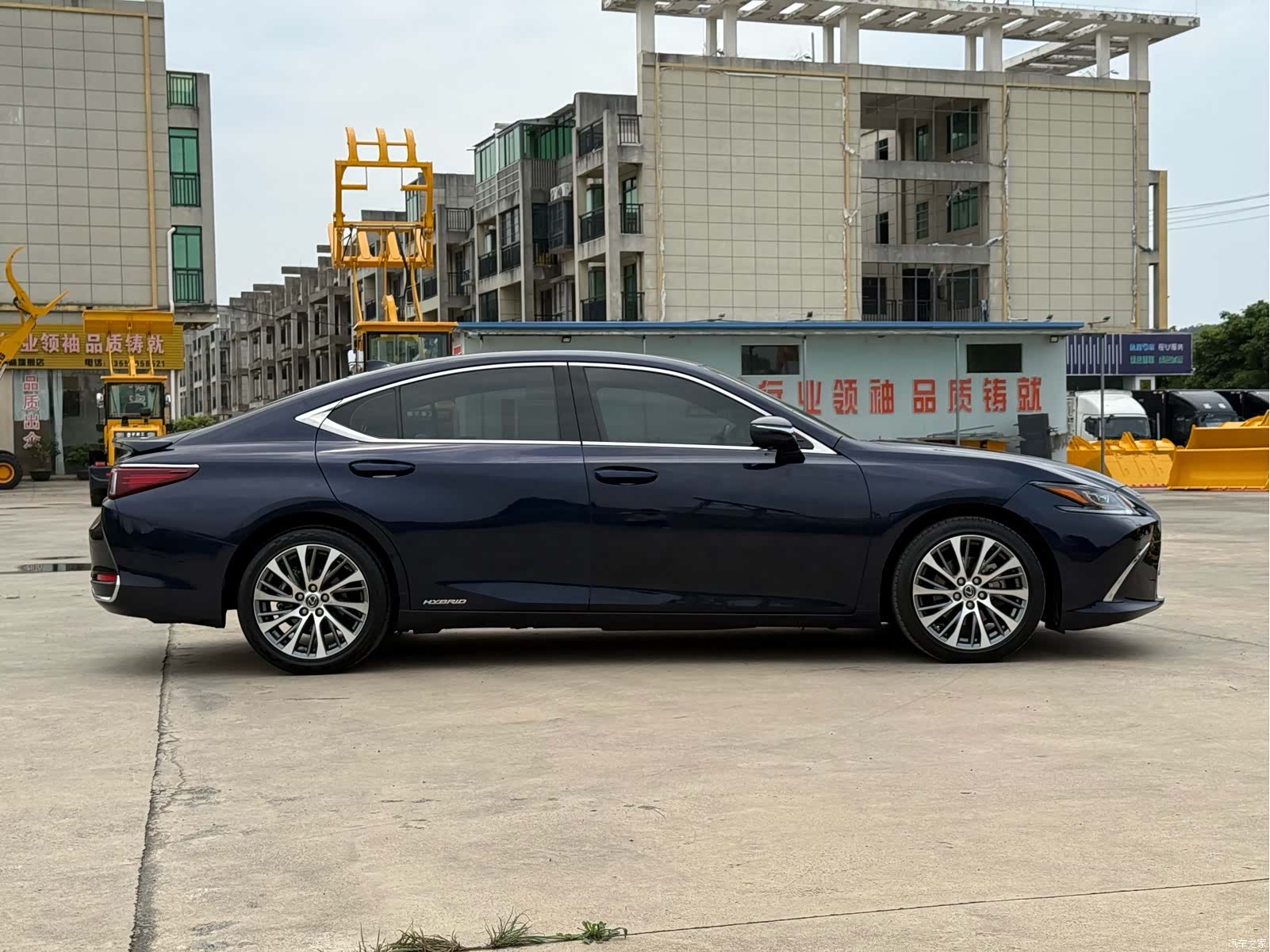 Lexus ES, 2021 10