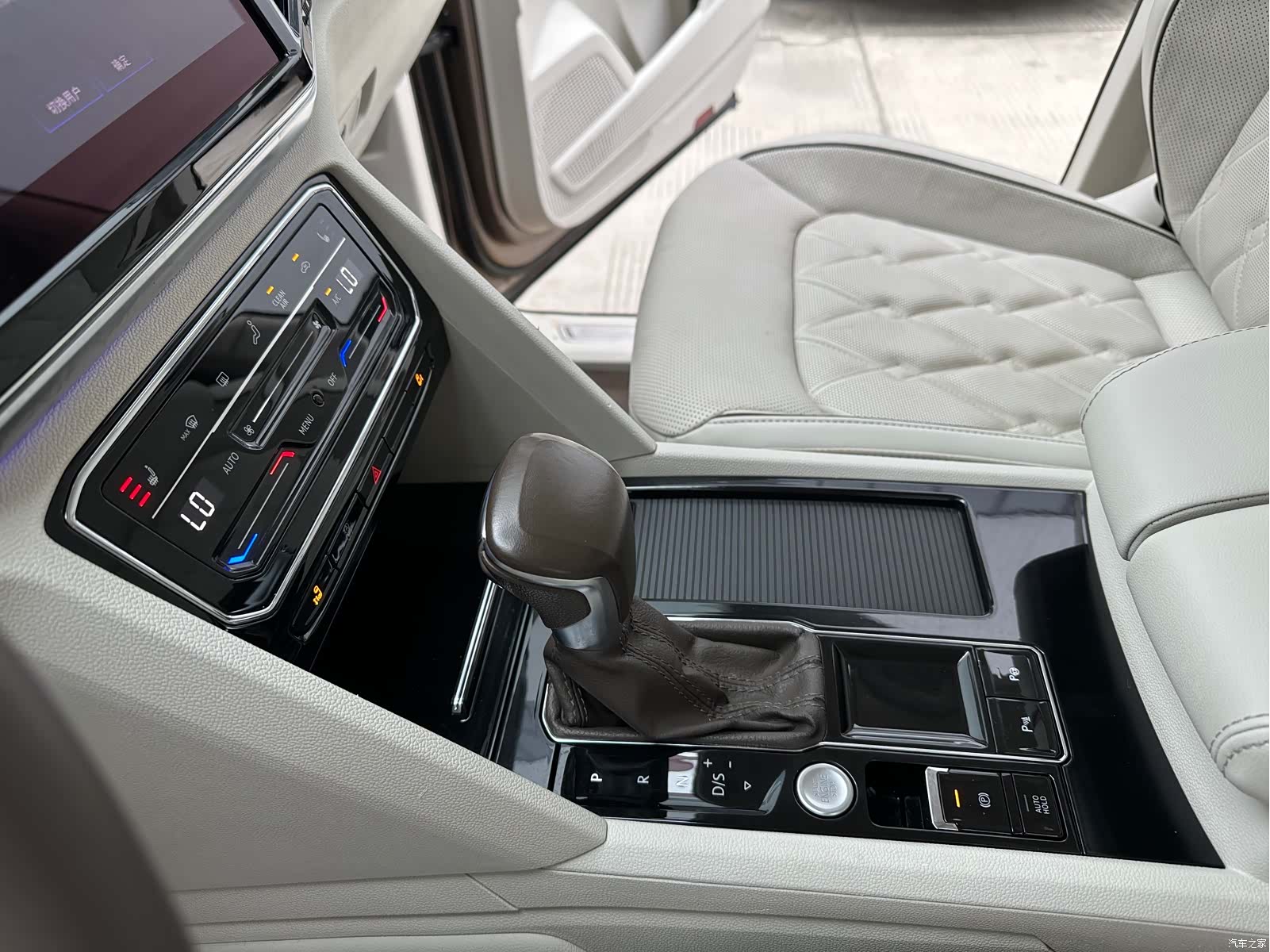 Volkswagen Viloran, 2020 18
