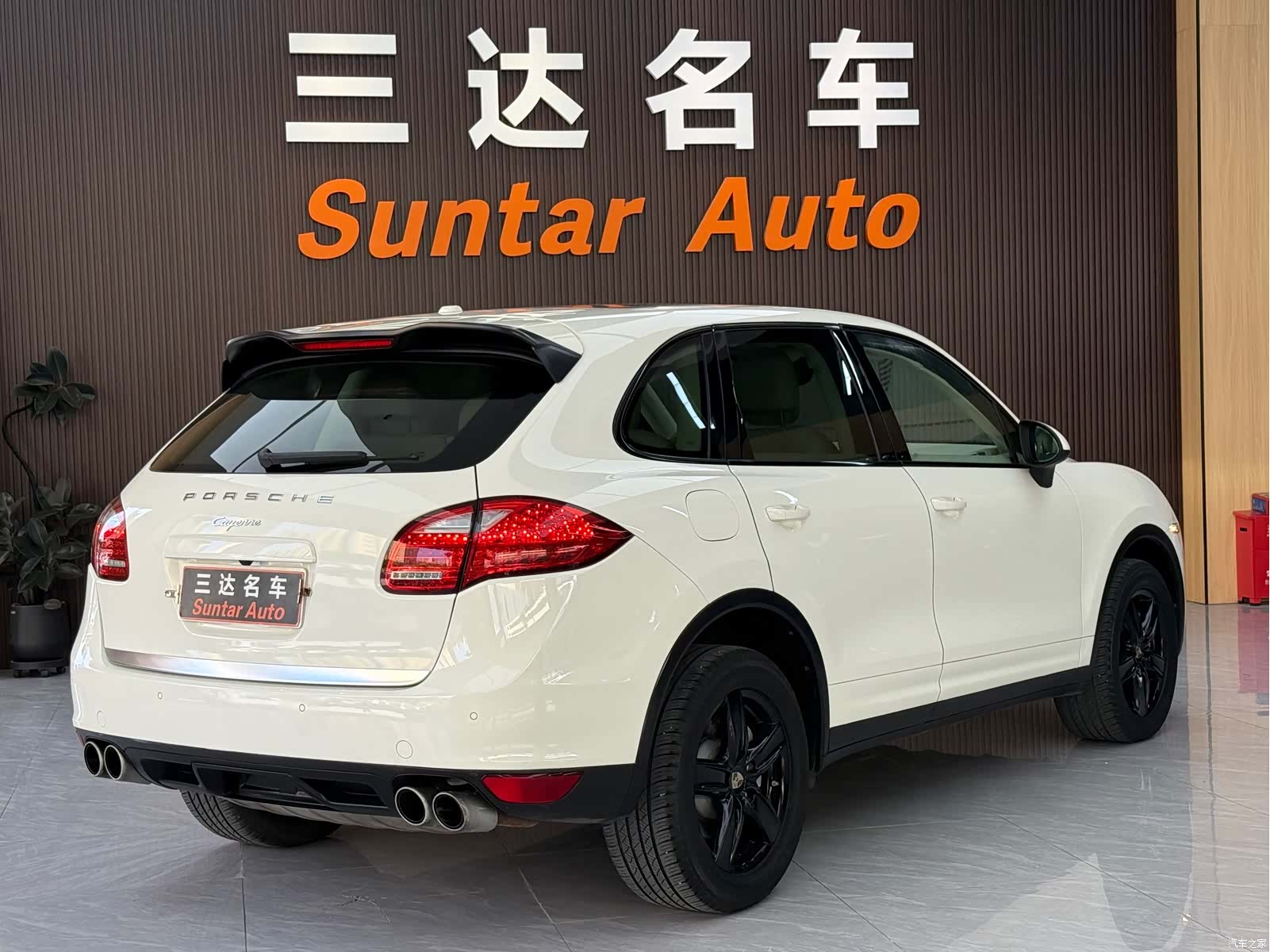 Porsche Cayenne, 2011 6