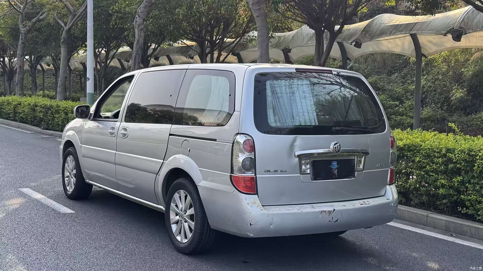 Buick GL8, 2015 4