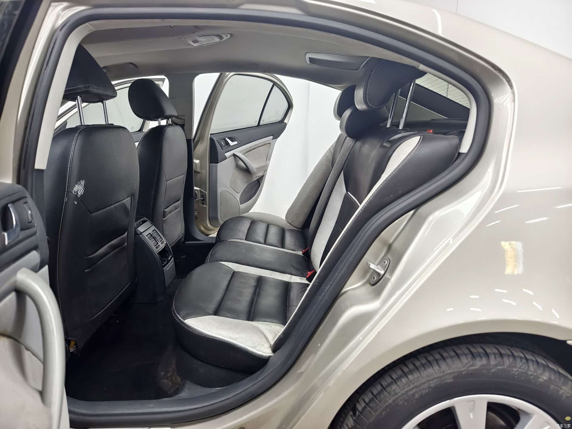 Skoda Octavia, 2014 12