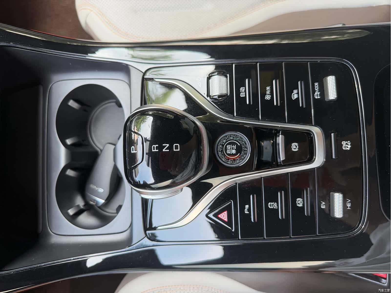 BYD Qin, 2024 10