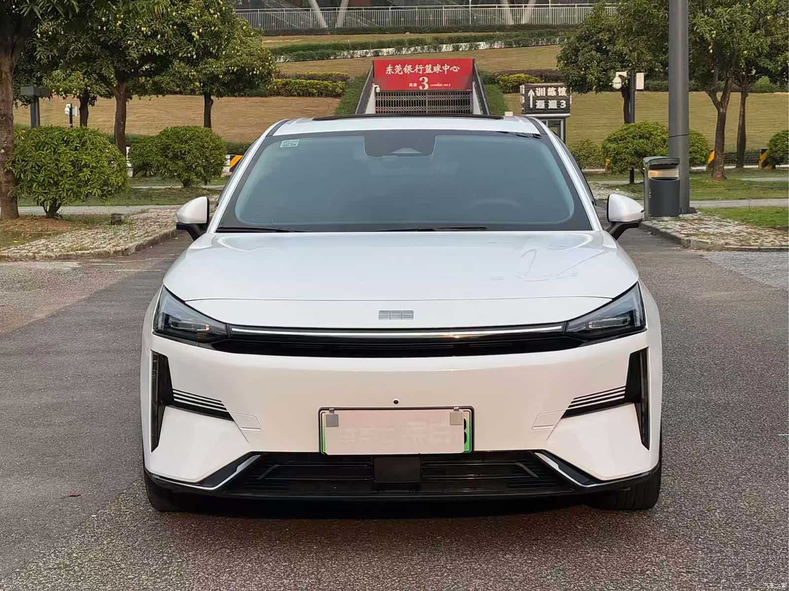 Geely Galaxy L6, 2024 2