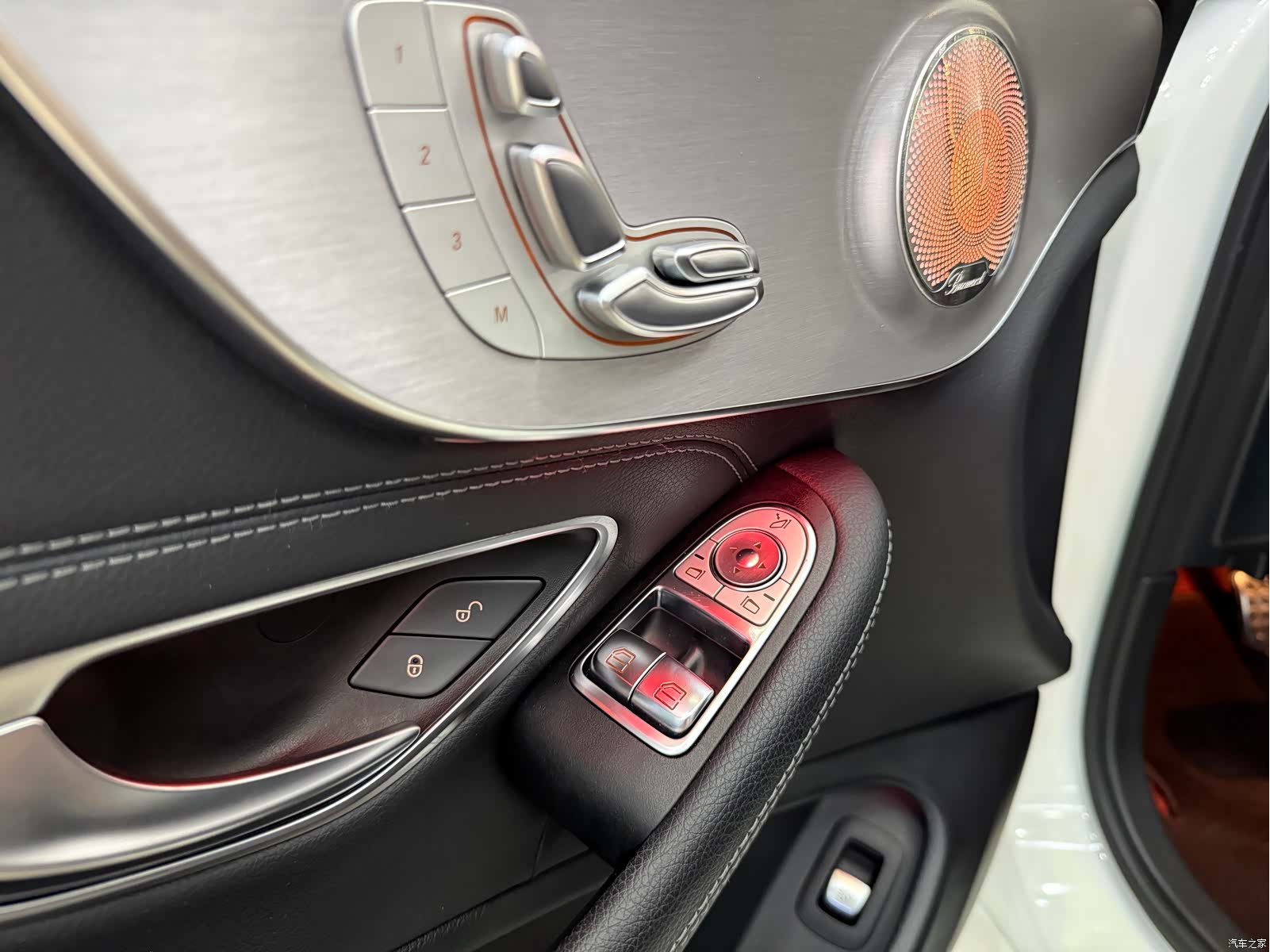 Mercedes-Benz C-Class, 2019 14