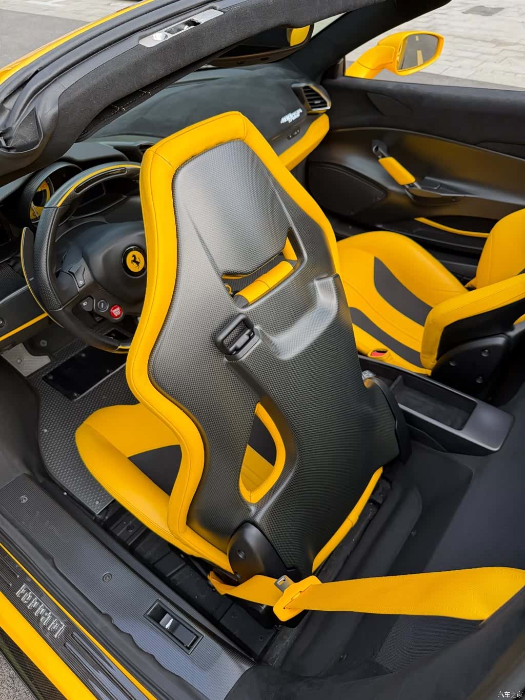 Ferrari 488, 2019 13