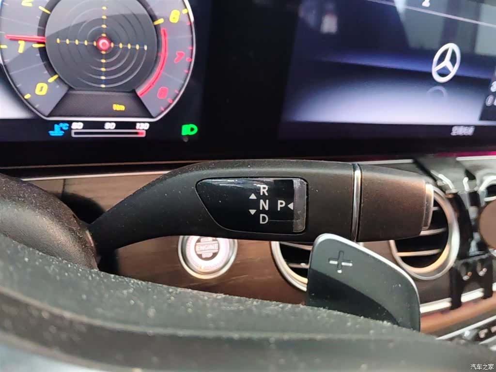 Mercedes-Benz E-Class, 2020 14