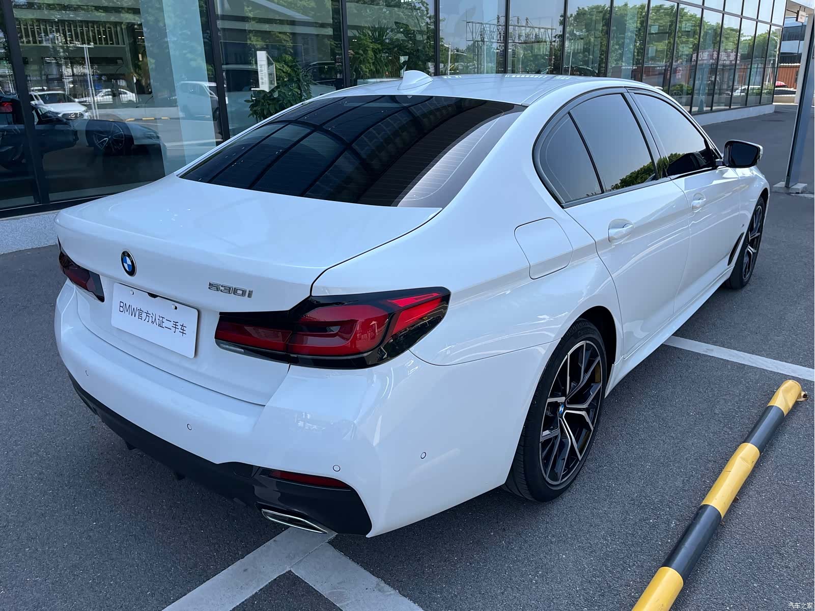 BMW 5 Series, 2023 все фото
