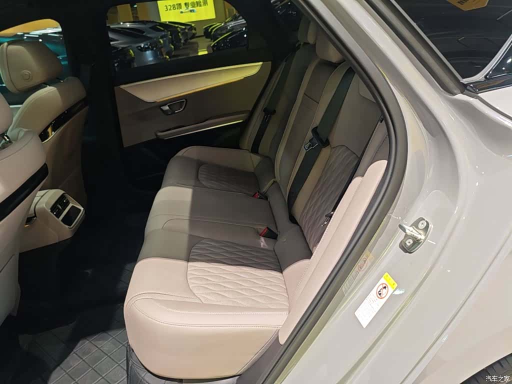 BYD Han, 2024 17