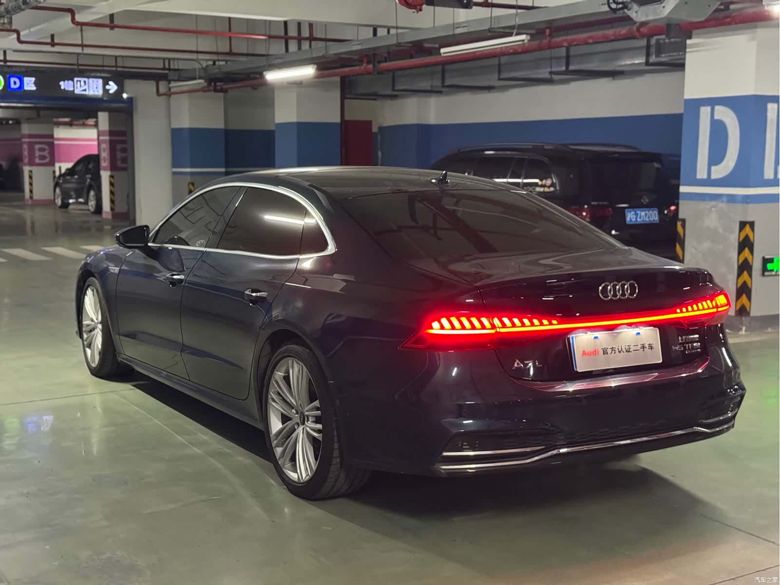 Audi A7L, 2022 все фото