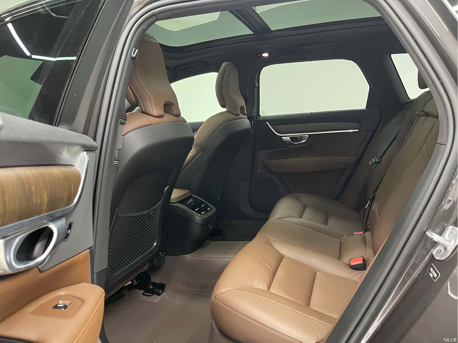 Volvo V90, 2025 16