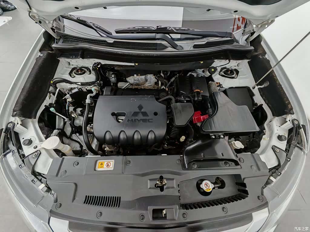 Mitsubishi Outlander, 2018 6