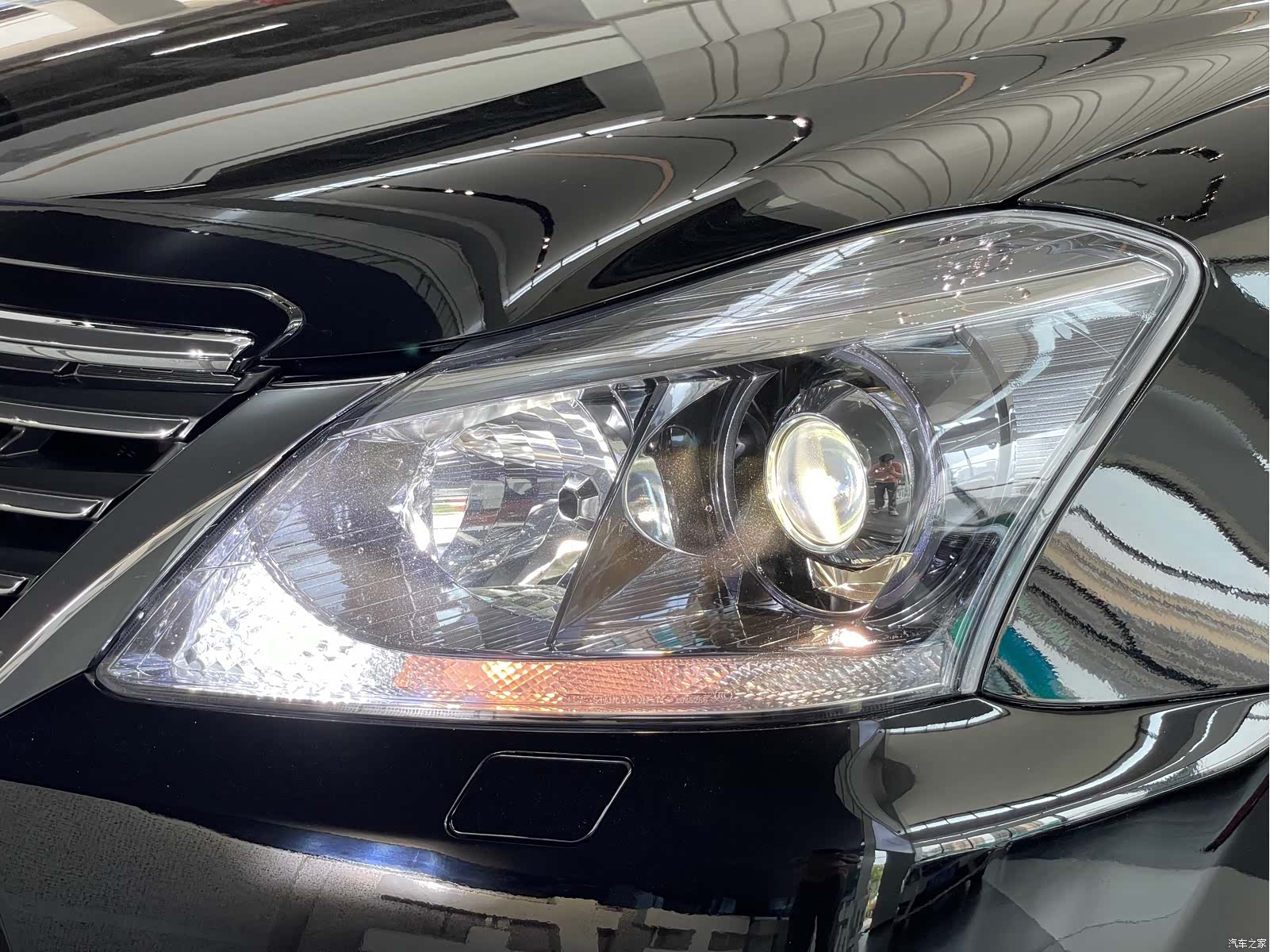 Toyota Crown, 2015 25