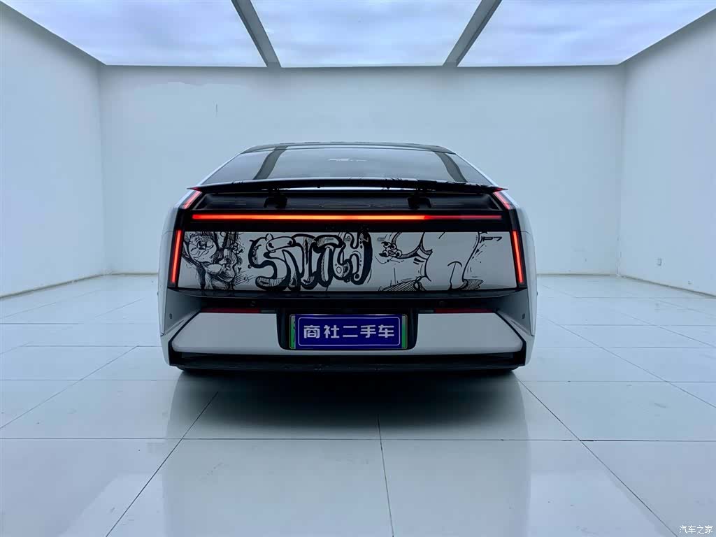Xpeng P7, 2025 все фото